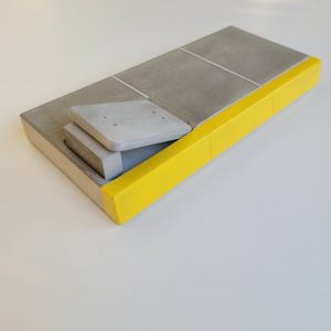 Chazan Sidewalk Calçada com Tampa de Bueiro